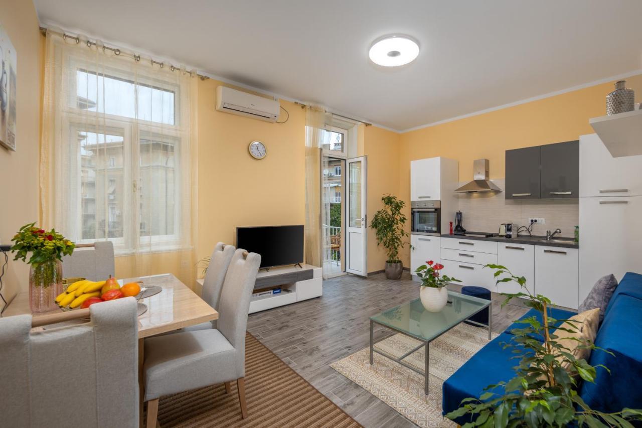 Riviere Luxury Apartamento Rijeka